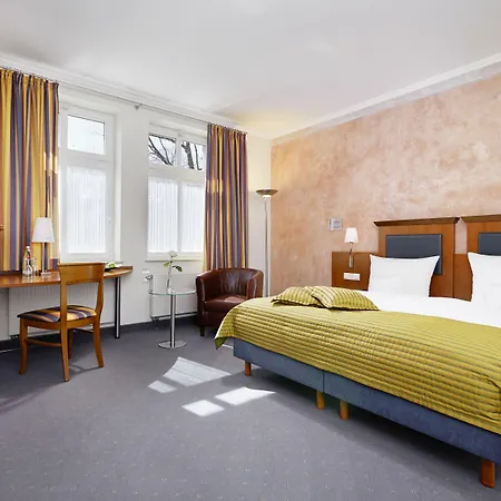 Kochs Stadthotel 4*