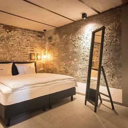 酒店 Kochs Stadthotel Olpe bei Meschede
